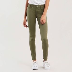 710 super skinny Olive Levi's